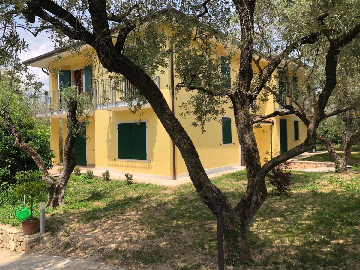 Ca' De L'Achille Lägenhet Torri Del Benaco Exteriör bild